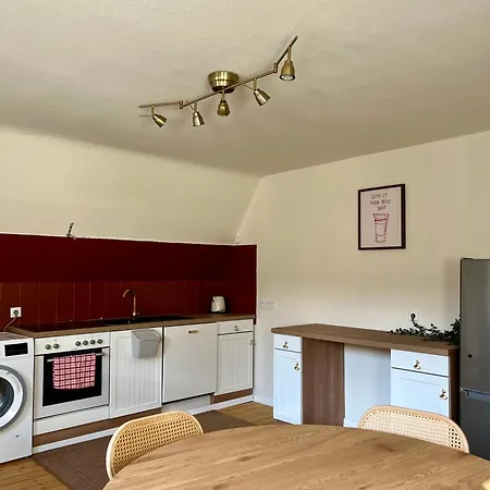 아파트 Goldloeckchen, 80 Qm 2-room Im Herzen Der Detmolder Innenstadt 데트몰트